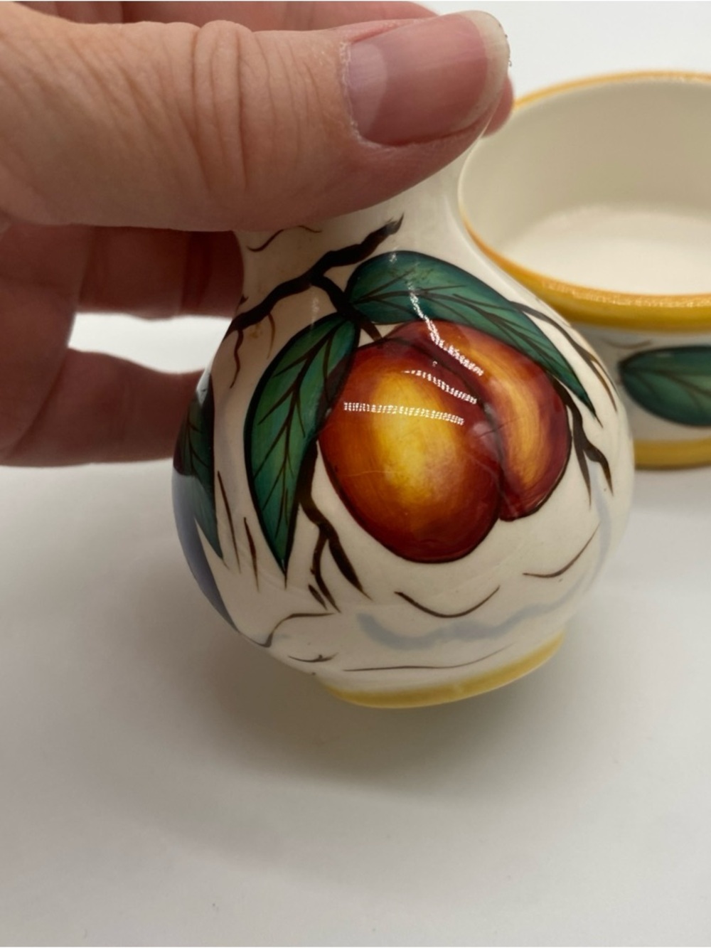 Salt and pepper shakers with caddie - Picture 3 of 10